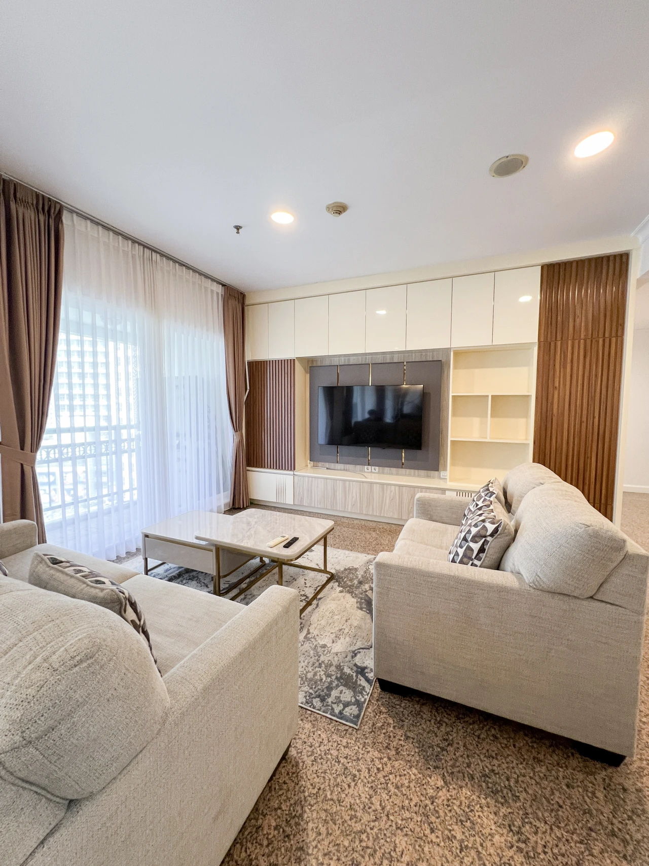 Disewakan Apartemen Pavilion Jakarta Pusat – 3BR 130 sqm Full Furnished Dekat Sudirman, SCBD & Citywalk – 085313173630 (Dito)