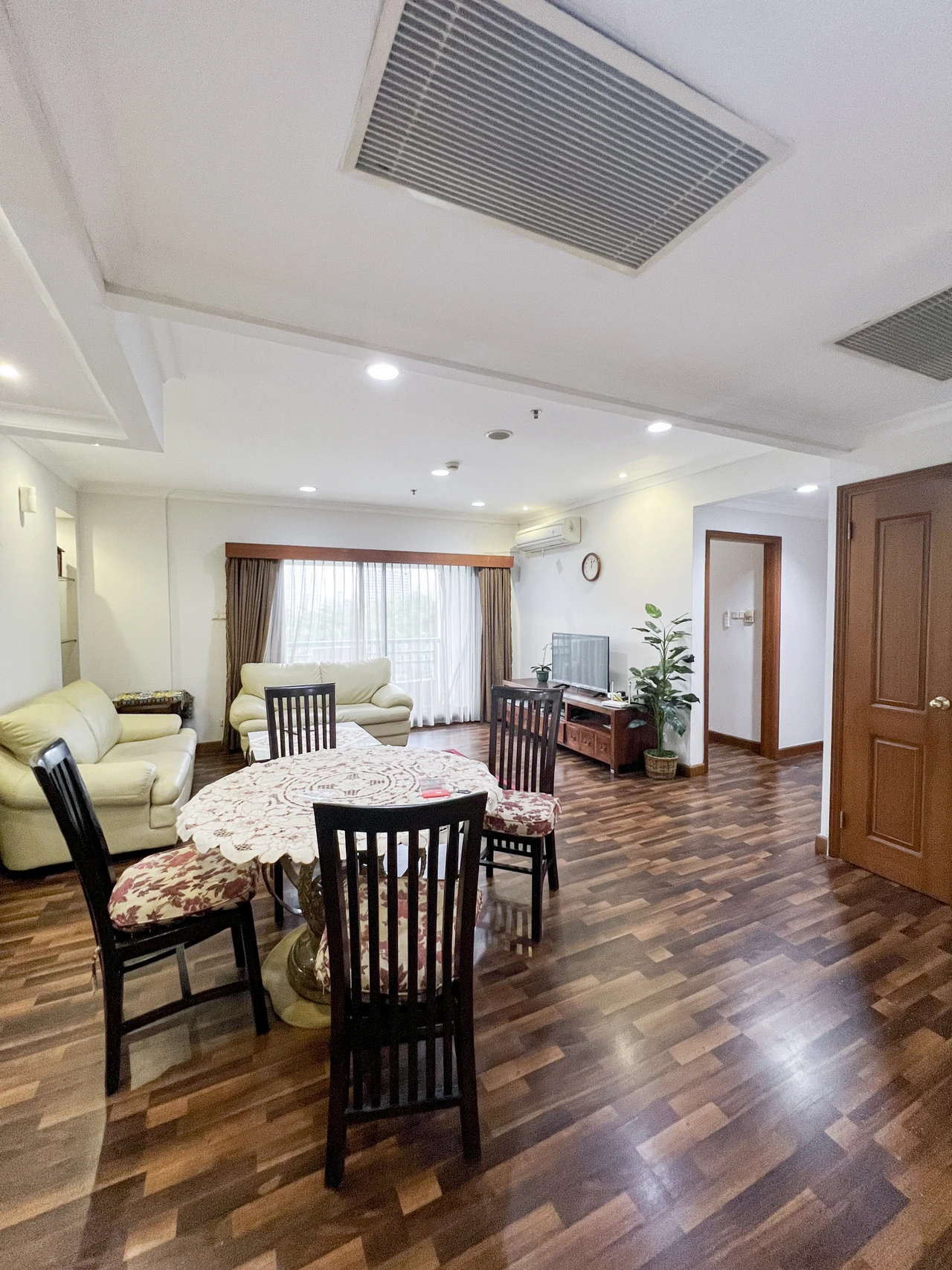 Tersewa Apartemen Pavilion Jakarta Pusat – 2BR 115 sqm Full Furnished Dekat Sudirman, SCBD & Citywalk – 085313173630 (Dito) — foto 1