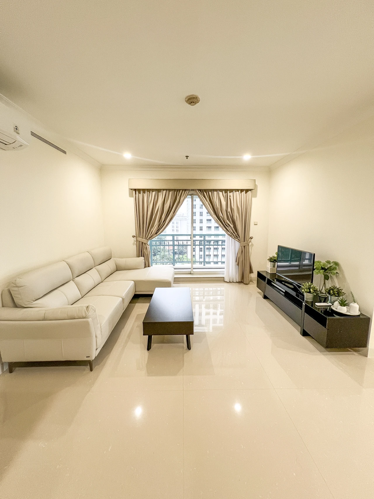Disewakan Apartemen Pavilion Jakarta Pusat – 3BR 130 sqm Full Furnished Dekat Sudirman, SCBD & Citywalk – 085313173630 (Dito) — foto 1