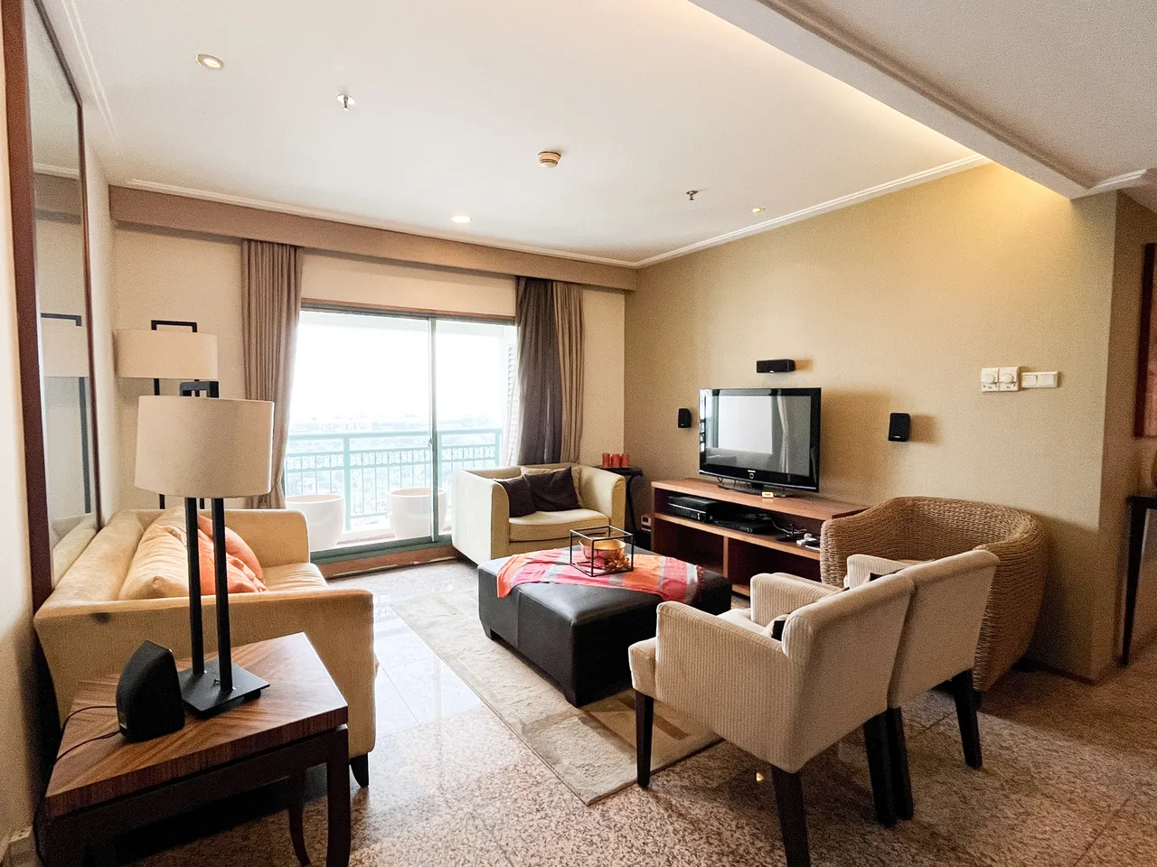 Disewakan Apartemen Pavilion Jakarta Pusat – 3BR 130 sqm Full Furnished Dekat Sudirman, SCBD & Citywalk – 085313173630 (Dito) — foto 1